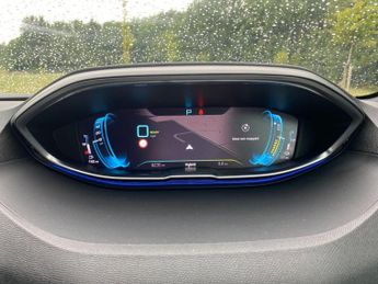 Peugeot 3008 1.6 13.2kWh Allure Premium + e-EAT Euro 6 (s/s) 5dr