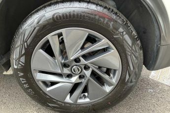 Nissan Qashqai 1.3 DIG-T (160ps) Acenta Premium
