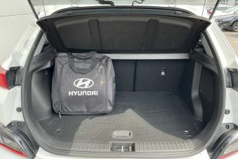 Hyundai Kona Electric SUV E (204ps) Premium 64kWh 7kW OBC