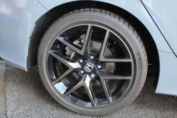Honda Civic 2.0 i-MMD (184ps) Advance Hybrid eCVT