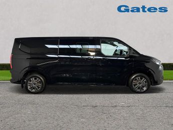 Ford Transit Custom 320 LWB Limited 65kWh 100kw 136PS RWD D/Cab Auto