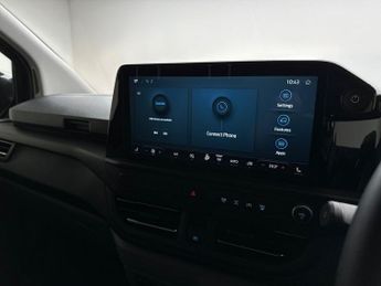 Ford Transit Custom 320 LWB Limited 65kWh 100kw 136PS RWD 1 D/Cab Auto