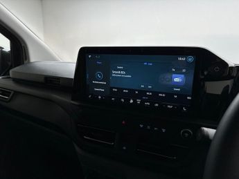 Ford Transit Custom 320 LWB Limited 65kWh 100kw 136PS RWD D/Cab Auto