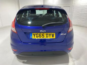 Ford Fiesta 1.25i (82PS) 5 spd Zetec 5dr