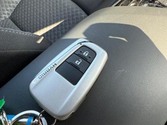 Toyota CHR 1.8 VVT-h Design CVT Euro 6 (s/s) 5dr