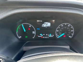 Ford Transit 350 L3 / H2 Leader 68kwh Battery 135kwh / 184PS RWD Auto