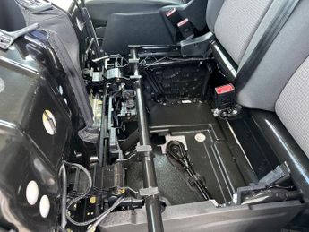 Ford Transit 350 L3 / H2 Leader 68kwh Battery 135kwh / 184PS RWD Auto