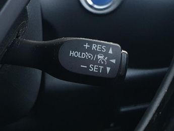 Toyota C-HR 1.8 Hybrid Dynamic 5dr CVT