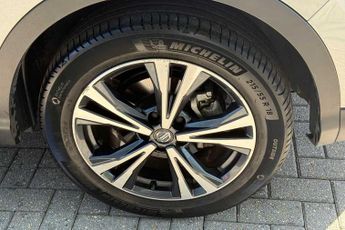 Nissan Qashqai 1.3 DiG-T 160 [157] N-Connecta 5dr DCT Glass Roof