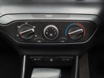 Hyundai Bayon 1.0 TGDi 48V MHEV SE Connect 5dr DCT