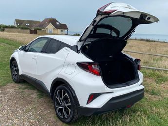Toyota CHR 1.8 VVT-h Design CVT Euro 6 (s/s) 5dr