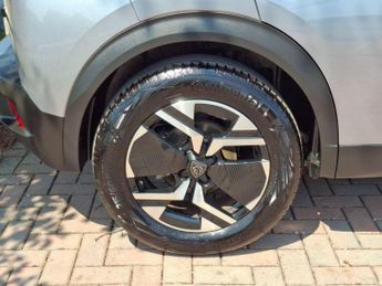Peugeot 2008 50kWh Allure Auto 5dr (7kW Charger)