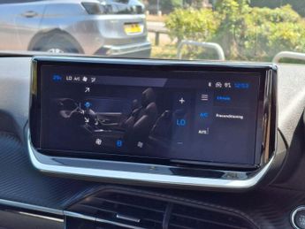 Peugeot 2008 50kWh Allure Auto 5dr (7kW Charger)