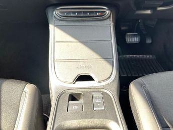 Jeep Avenger 5Dr Summit 115kW 54kWh Auto