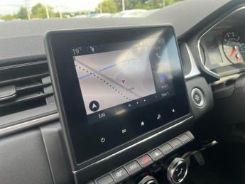 Renault Captur 1.3 TCE 140 Iconic 5dr EDC