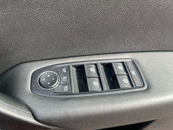 Renault Captur 1.3 TCE 140 Iconic 5dr EDC