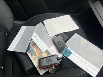 Renault Captur 1.3 TCE 140 Iconic 5dr EDC