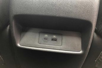 Nissan Qashqai 1.3 DiG-T MH 158 N-Connecta 5dr Xtronic