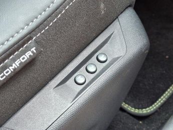 Peugeot 408 1.6 12.4kWh GT Fastback e-EAT Euro 6 (s/s) 5dr