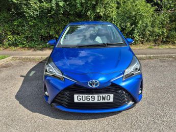 Toyota Yaris 1.5 VVT-h Icon Tech E-CVT Euro 6 (s/s) 5dr