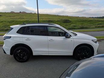 Volkswagen Tiguan R-Lne Launch Ed Et