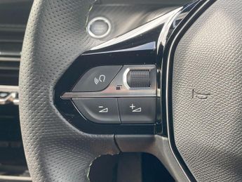 Peugeot 208 51kWh GT Auto 5dr (7.4kW Charger)