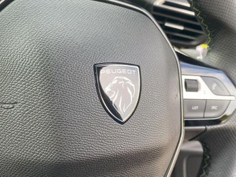 Peugeot 208 51kWh GT Auto 5dr (7.4kW Charger)