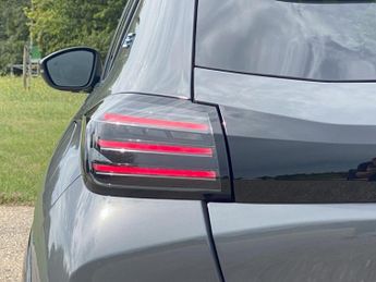 Peugeot 208 51kWh GT Auto 5dr (7.4kW Charger)