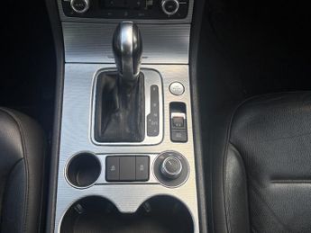Volkswagen Touareg 3.0 V6 TDI BlueMotion Tech 262 R-Line 5dr Tip Auto