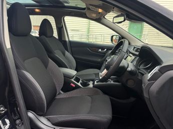 Nissan Qashqai 1.3 DiG-T 160 N-Connecta 5dr DCT
