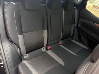 Nissan Qashqai 1.3 DiG-T 160 N-Connecta 5dr DCT
