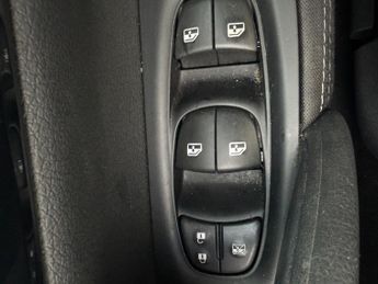 Nissan Qashqai 1.3 DiG-T 160 N-Connecta 5dr DCT