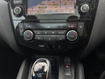 Nissan Qashqai 1.3 DiG-T 160 N-Connecta 5dr DCT