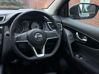 Nissan Qashqai 1.3 DiG-T 160 N-Connecta 5dr DCT