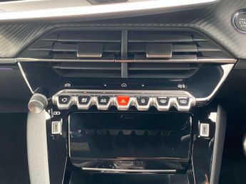 Peugeot 208 51kWh GT Auto 5dr (7.4kW Charger)