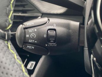 Peugeot 208 51kWh GT Auto 5dr (7.4kW Charger)