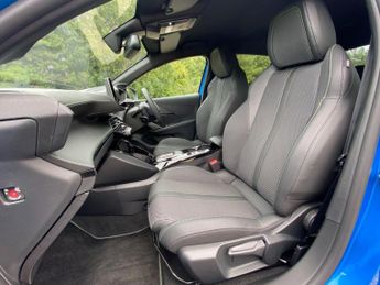 Peugeot 208 51kWh GT Auto 5dr (7.4kW Charger)