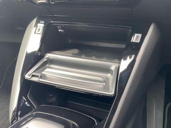 Peugeot 208 51kWh GT Auto 5dr (7.4kW Charger)