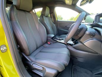 Peugeot 208 51kWh GT Auto 5dr (7.4kW Charger)