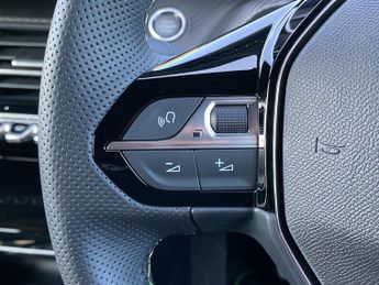 Peugeot 208 51kWh GT Auto 5dr (7.4kW Charger)