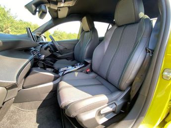 Peugeot 208 51kWh GT Auto 5dr (7.4kW Charger)