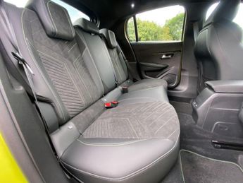 Peugeot 208 51kWh GT Auto 5dr (7.4kW Charger)