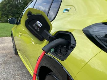 Peugeot 208 51kWh GT Auto 5dr (7.4kW Charger)