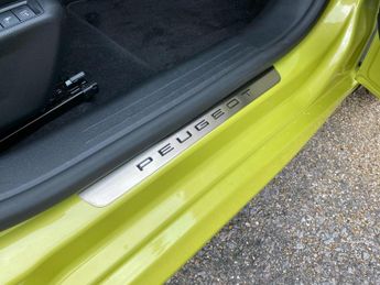Peugeot 208 51kWh GT Auto 5dr (7.4kW Charger)