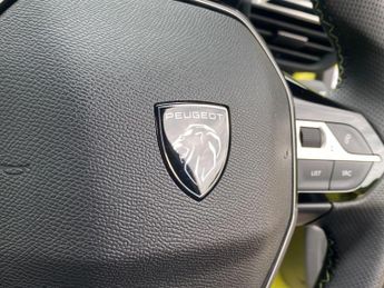 Peugeot 208 51kWh GT Auto 5dr (7.4kW Charger)