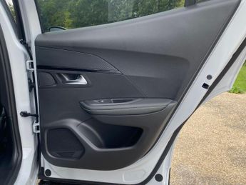 Peugeot 2008 50kWh GT Auto 5dr (7kW Charger)