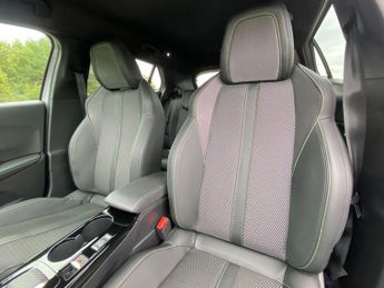 Peugeot 2008 50kWh GT Auto 5dr (7kW Charger)
