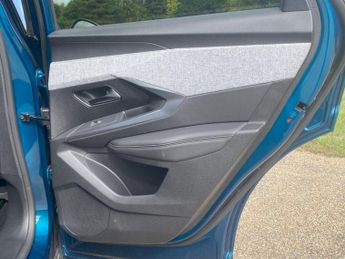 Peugeot 3008 73kWh GT Auto 5dr