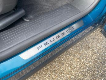 Peugeot 3008 73kWh GT Auto 5dr