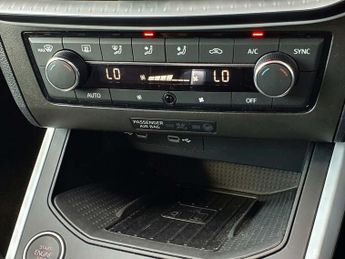 SEAT Arona 1.0 TSI 110 SE Edition 5dr DSG